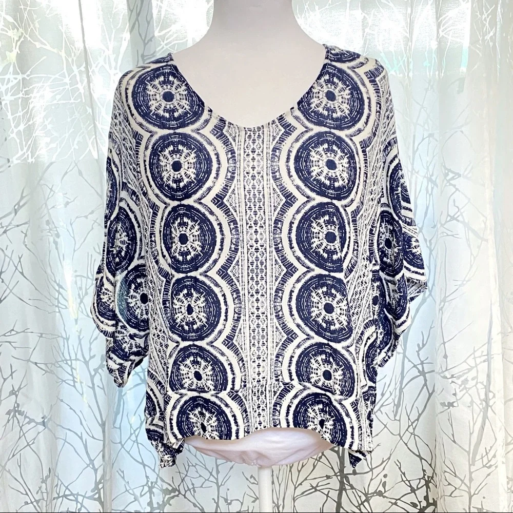 Roxy Koggala blue white print wide kimono short sleeve scoop neck top shirt - Picture 4 of 11